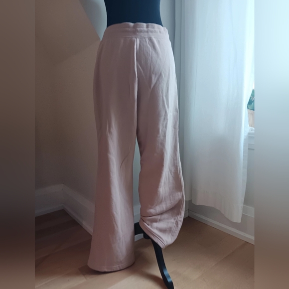 Wide leg sweat pants! - Picture 5 of 5